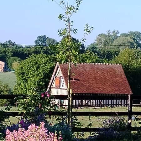 Gite A La Petite Bretonniere Villa Saint-Pierre-Des-Ifs  Exterior photo